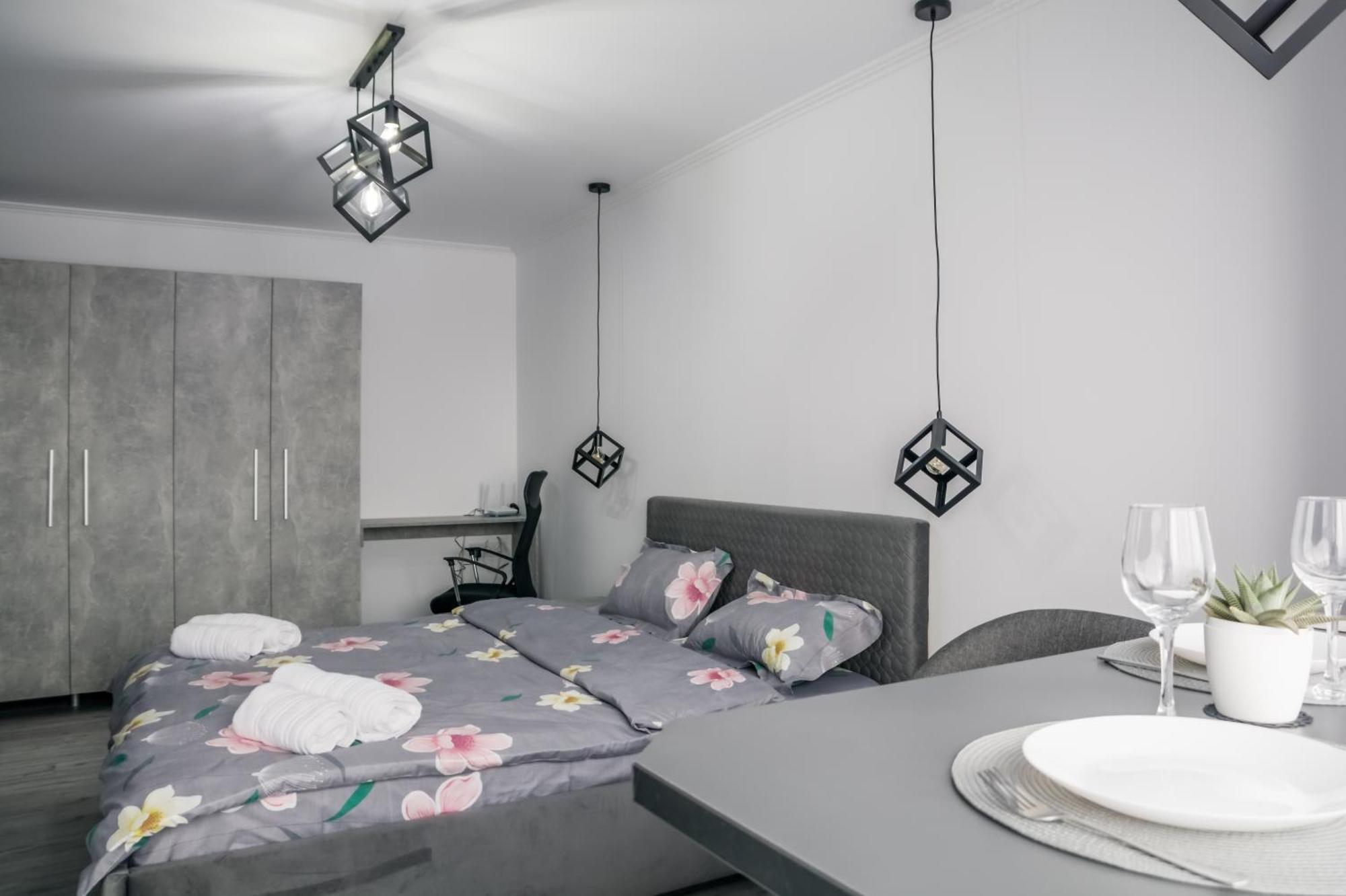 Garsoniera Anca Apartment Турда Екстериор снимка